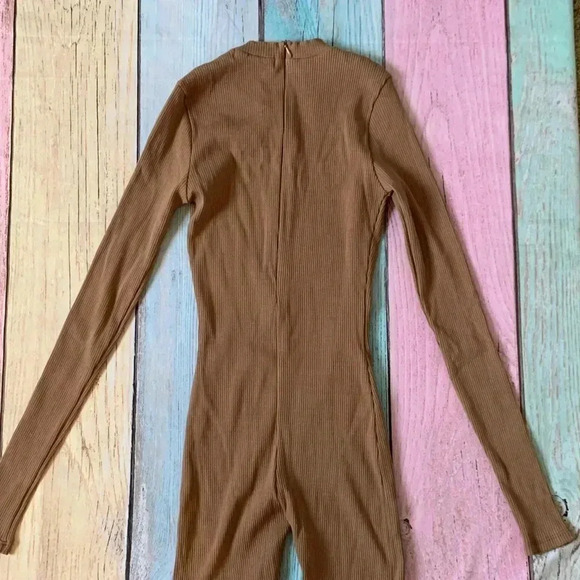 Sorella long sleeve shorts bodysuit romper - Picture 9 of 10